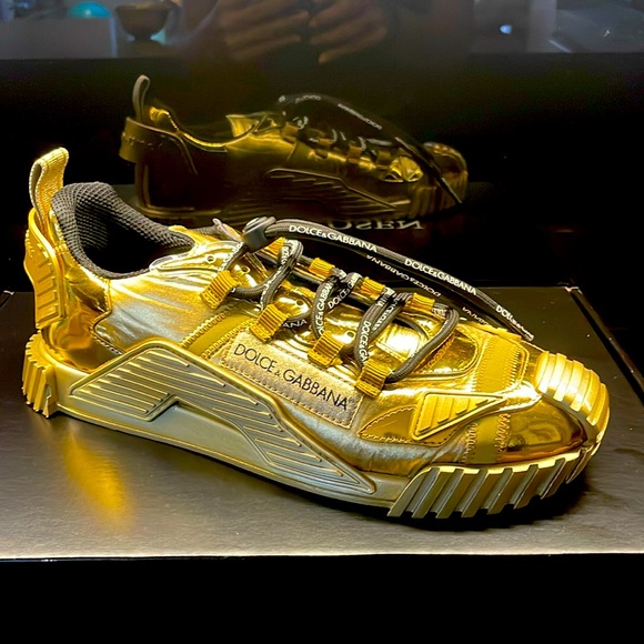 Gold Dolce and Gabbana sneaker, size 41, - Picture 1 of 6